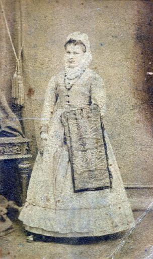 Anna Hutková *1850 (foto 1870)